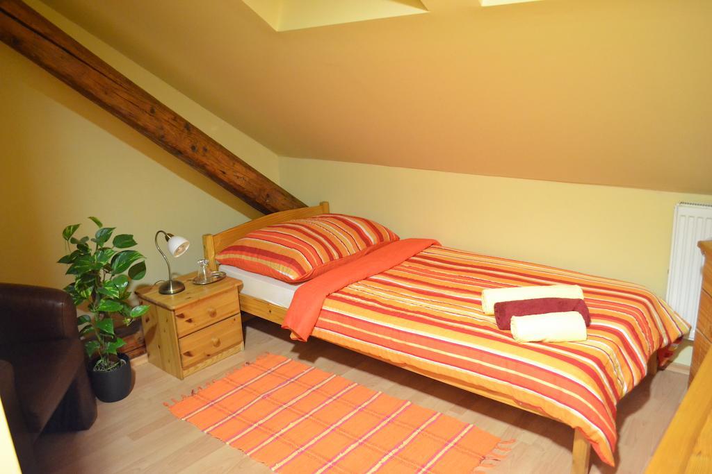 Hotel Byron Zlaté Moravce Habitación foto